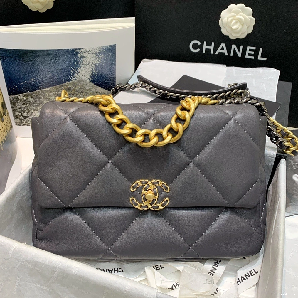 First Bag Ru FLAP BAG CHANEL 19 0809